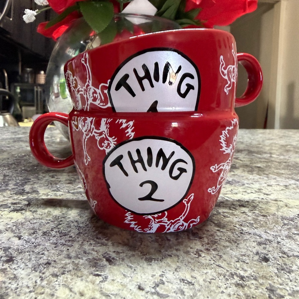 Dr. Seuss Thing 1 & Thing 2 Stacking Mug Set - Universal Islands of Adventure